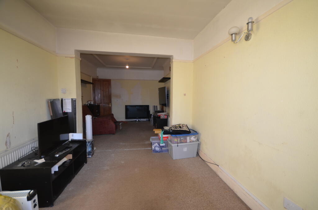 91 Kingshill Drive, Harrow HA3 8QQ
