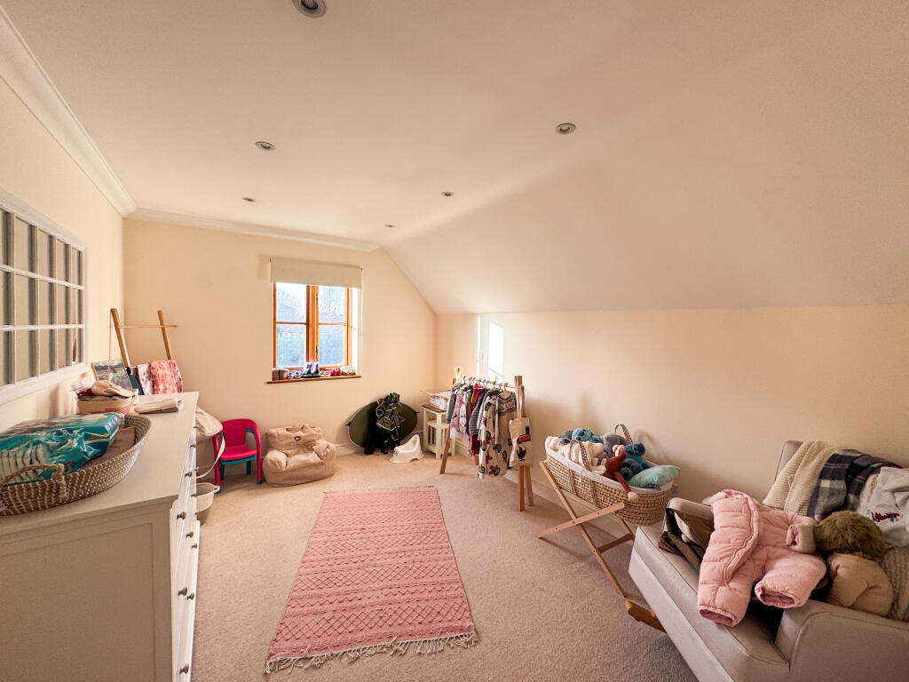 20251128_134910206_iOS