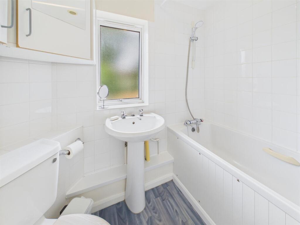 CAM03789G0-PR0079-ST