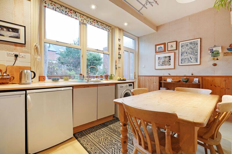Dining Kitchen 