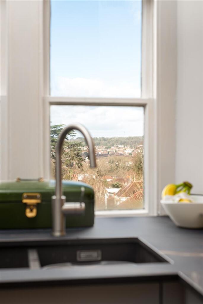 Kitchen_3.jpg