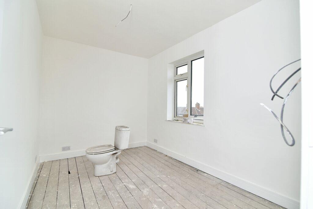 Cambridge Crescent-Bedroom 3