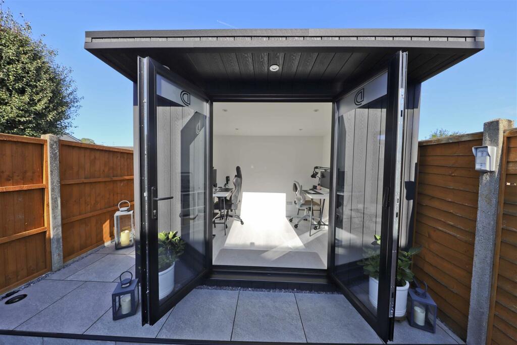 171 Ladygate Lane (11)_1.JPG