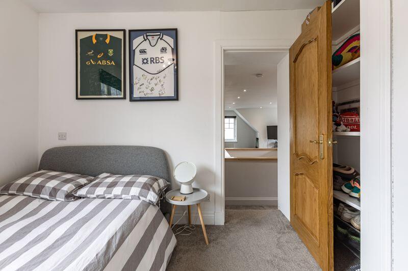 Bedroom 2 to Play Area