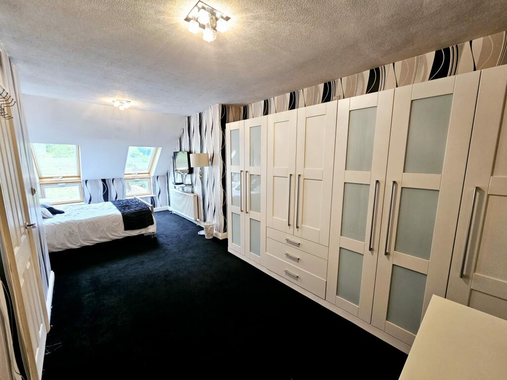 e7fc66c6-2820-4ded-984b-6cd3f52026de