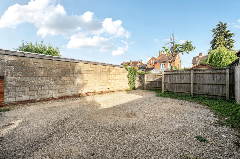 1328135-3-687944b...