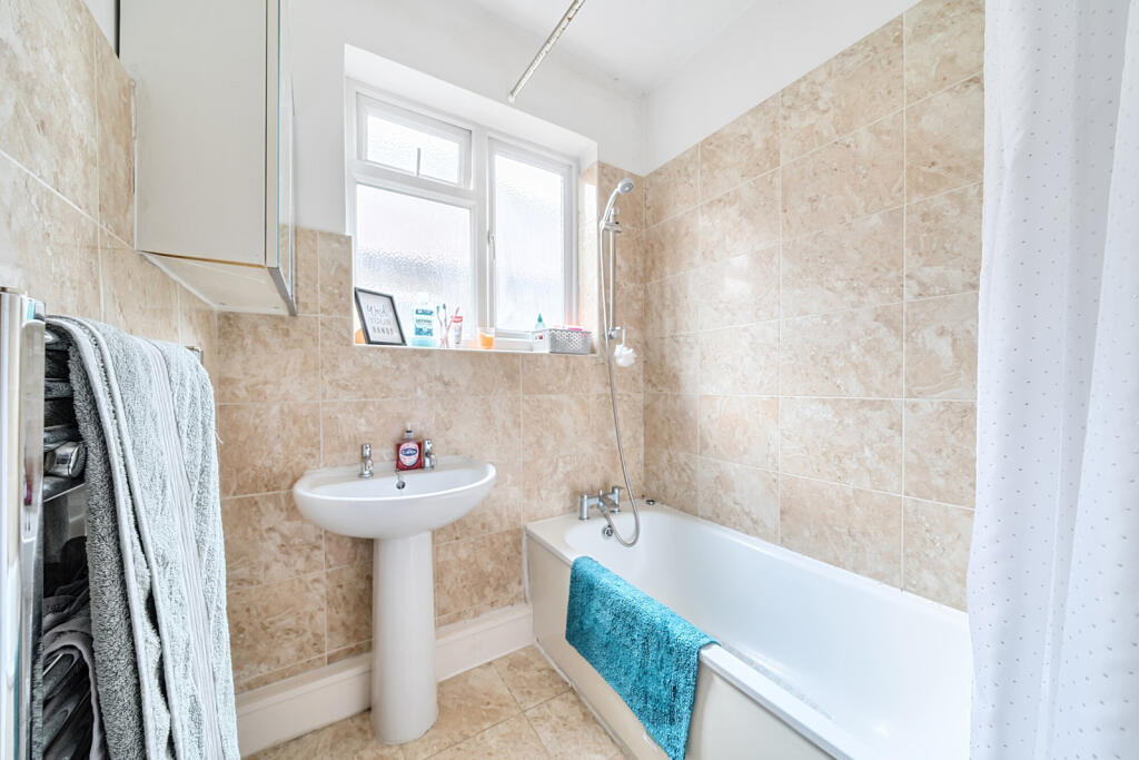 1336592-9-689dbc5...