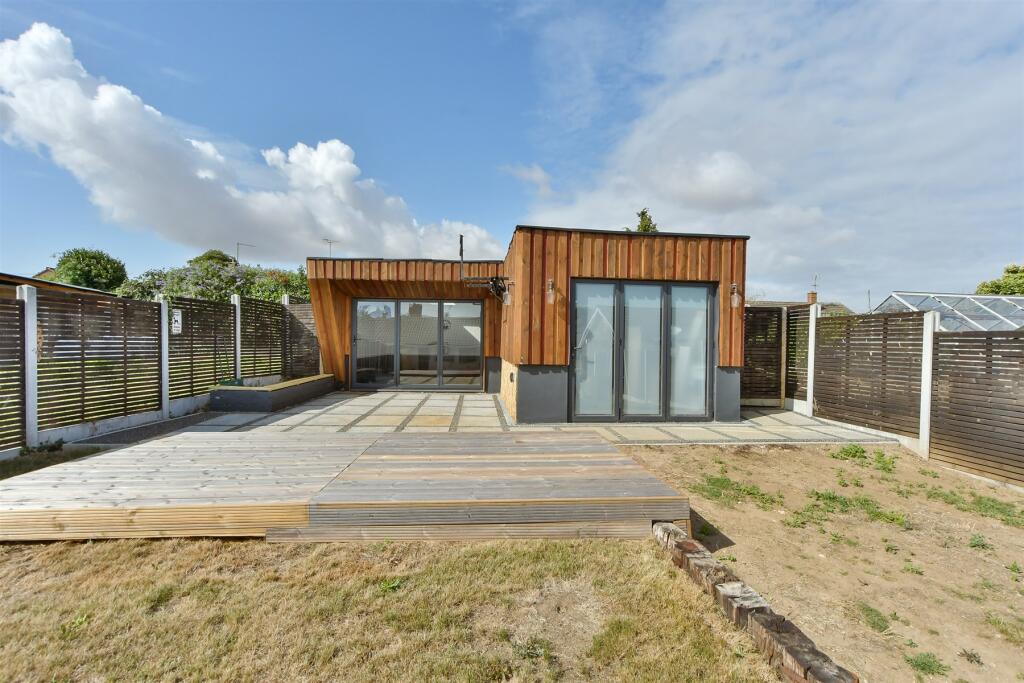 Workshop/Outbuildings