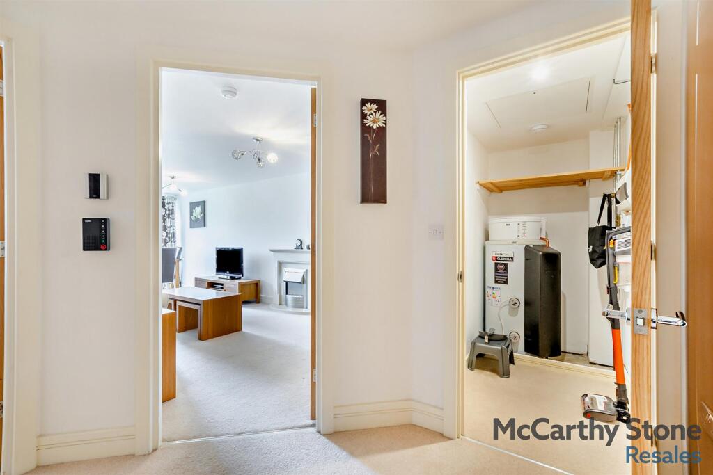 8645484-interior05-800.jpg
