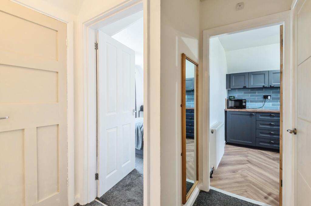 1298701-8-682ed55db6820-ARW.NEF