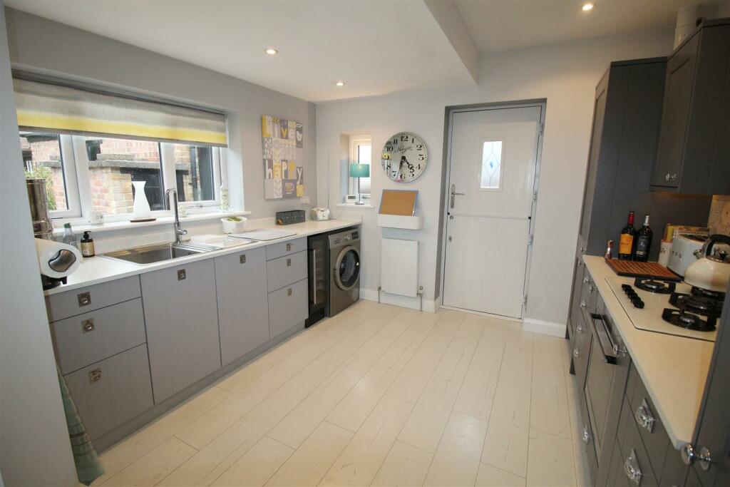 St Thomas Road, 78, kitchen 3.JPG