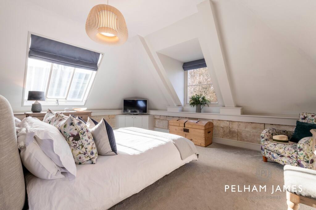 Principal Suite, The Engine House Cour D'Honneur, Burley