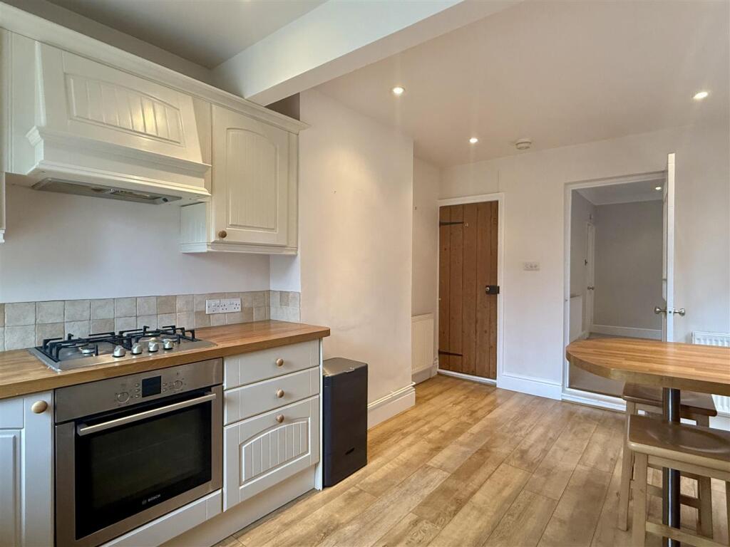 Kitchen/Breakfast Room