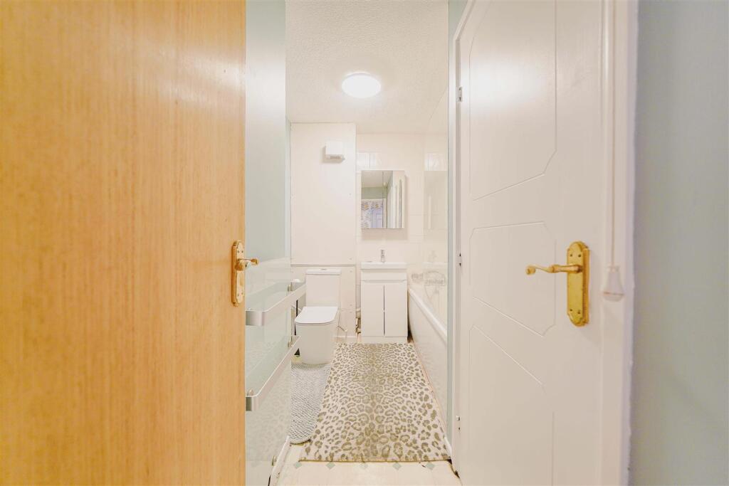 Bathroon