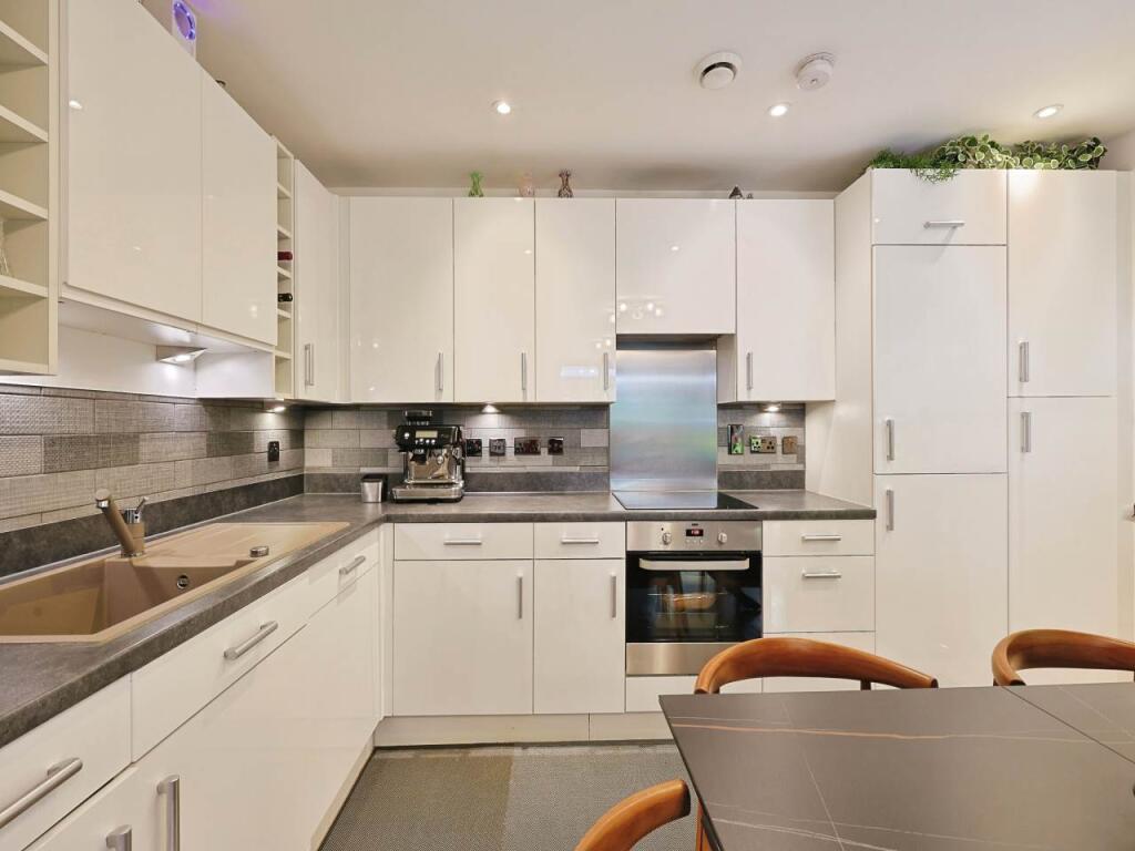 Open Plan - Kitchen,