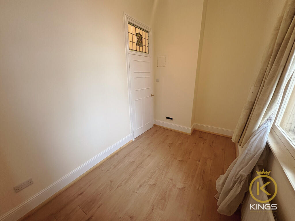 F1 249 LONDON ROA...