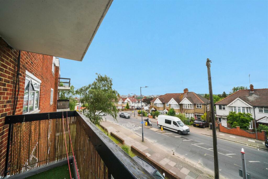 Flat 16, Burrmead Court - 9rri0zHwlW99JZvqiFOb.jpg