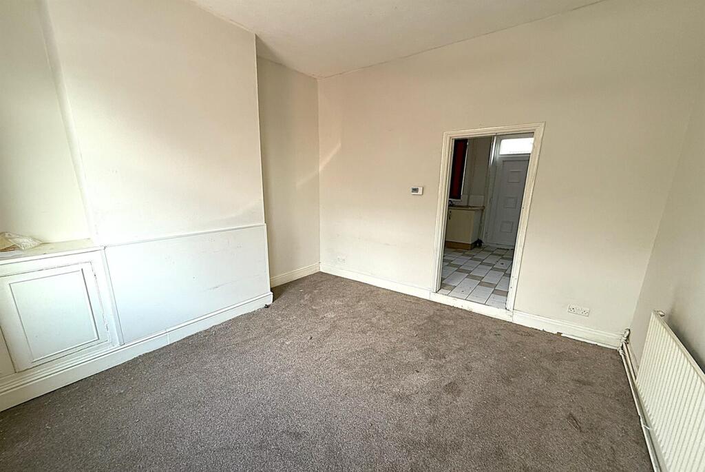 Livingroom.jpg