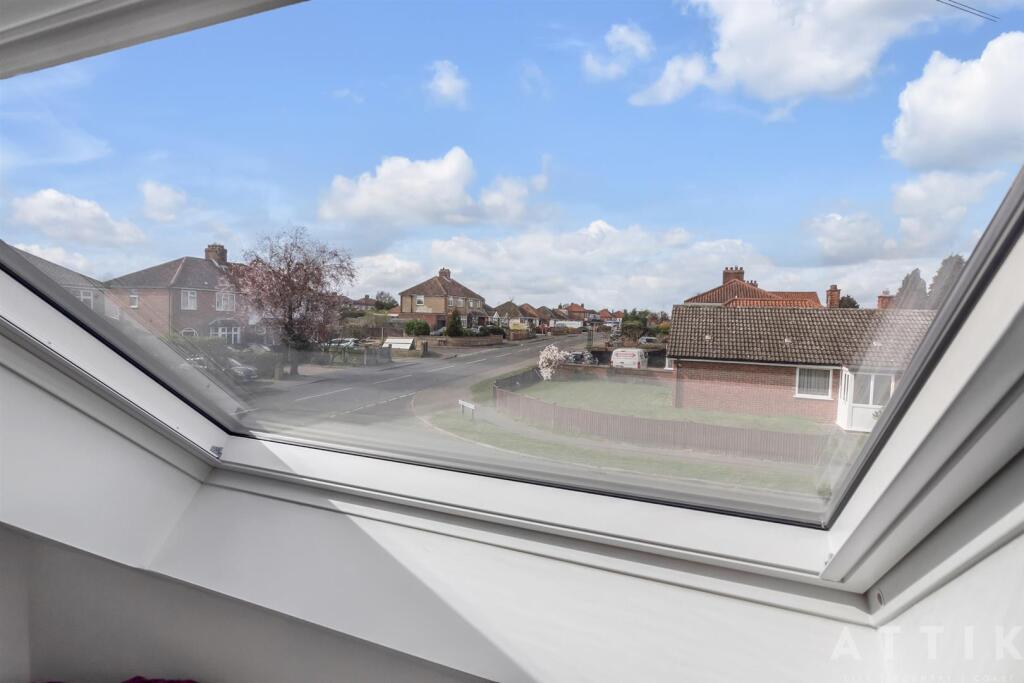 80 Reepham Road, Norwich, NR6 5LT (21).jpg