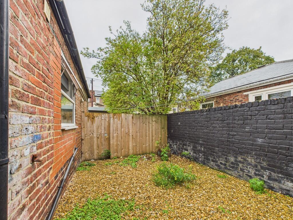 CAM01835G0-PR0314...