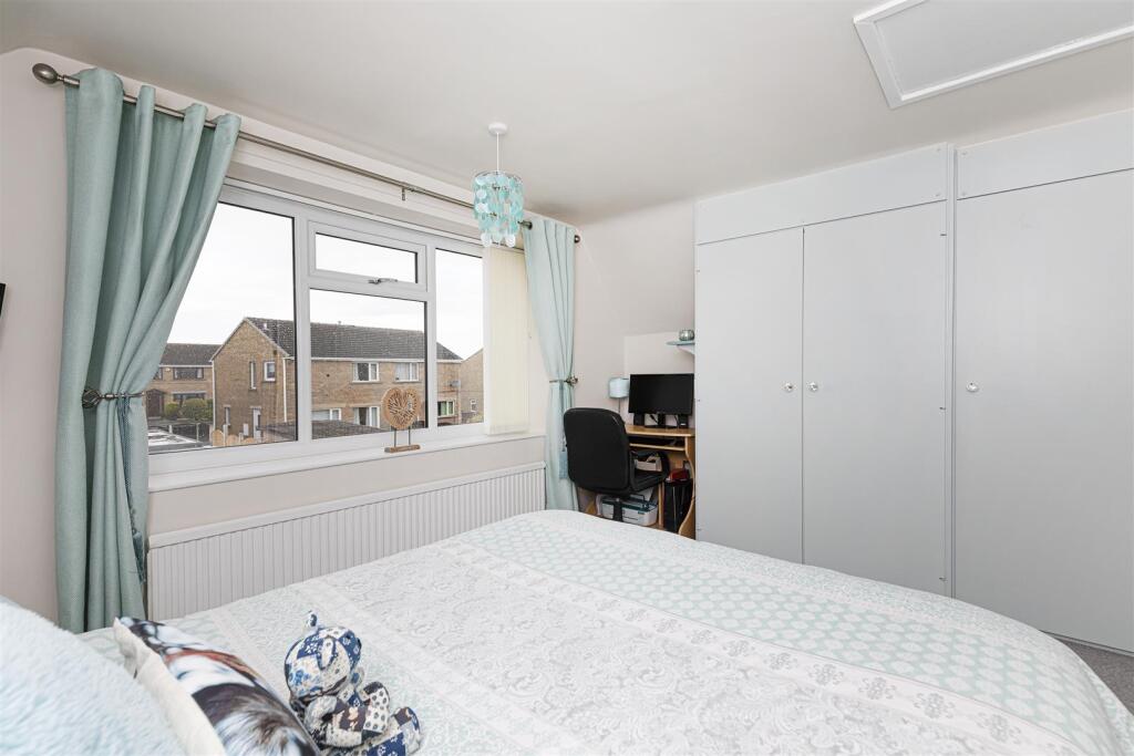 Bramleys Estate Agents - Elm Court - Kirkburton (3