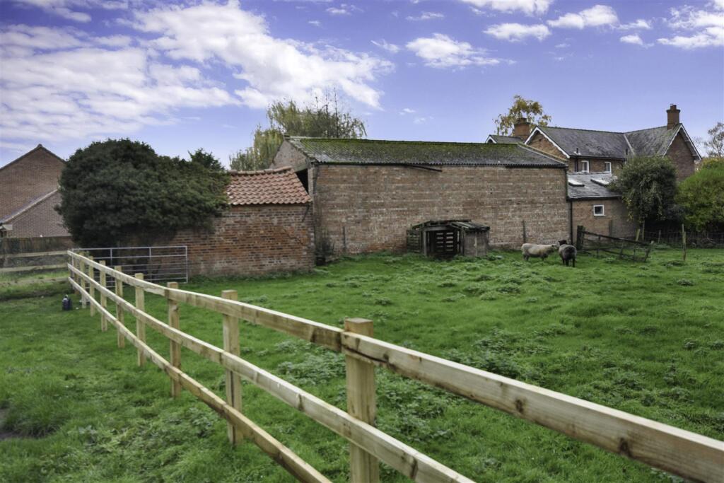 The Barn 2.jpg