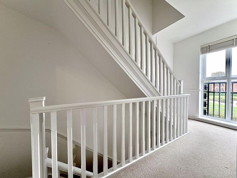 FIRST FLOOR LANDING