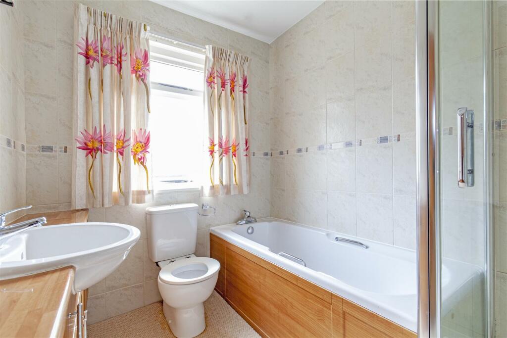 Bathroom-2.jpg