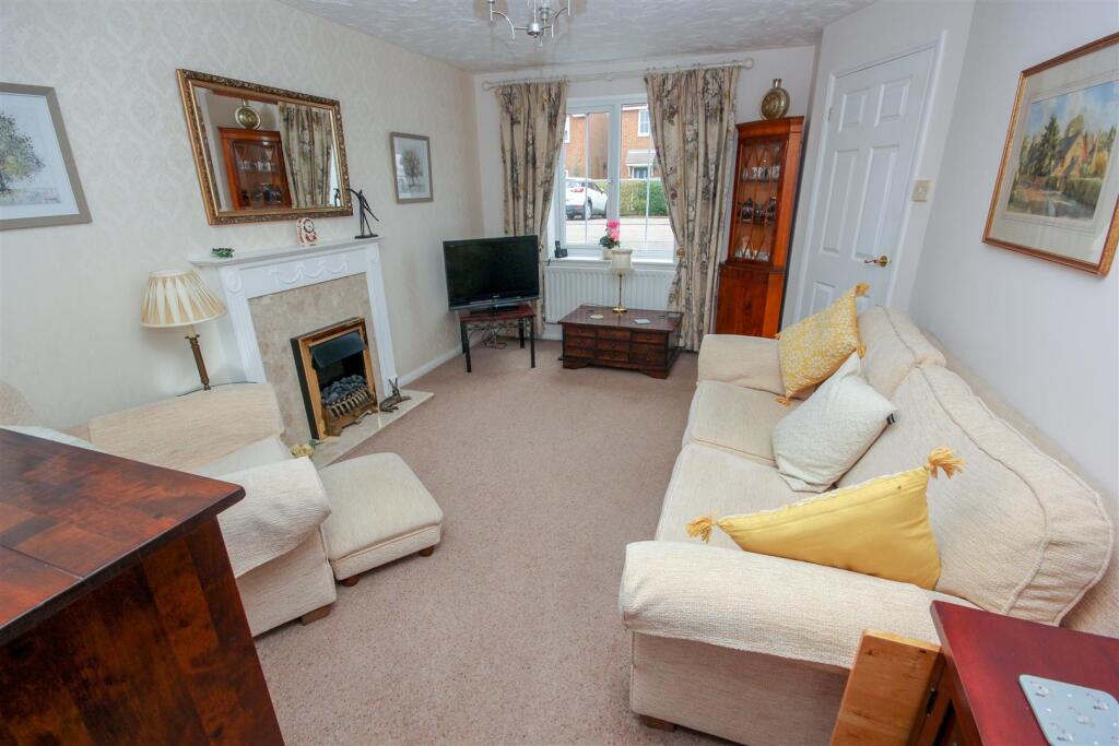 Lounge..jpg
