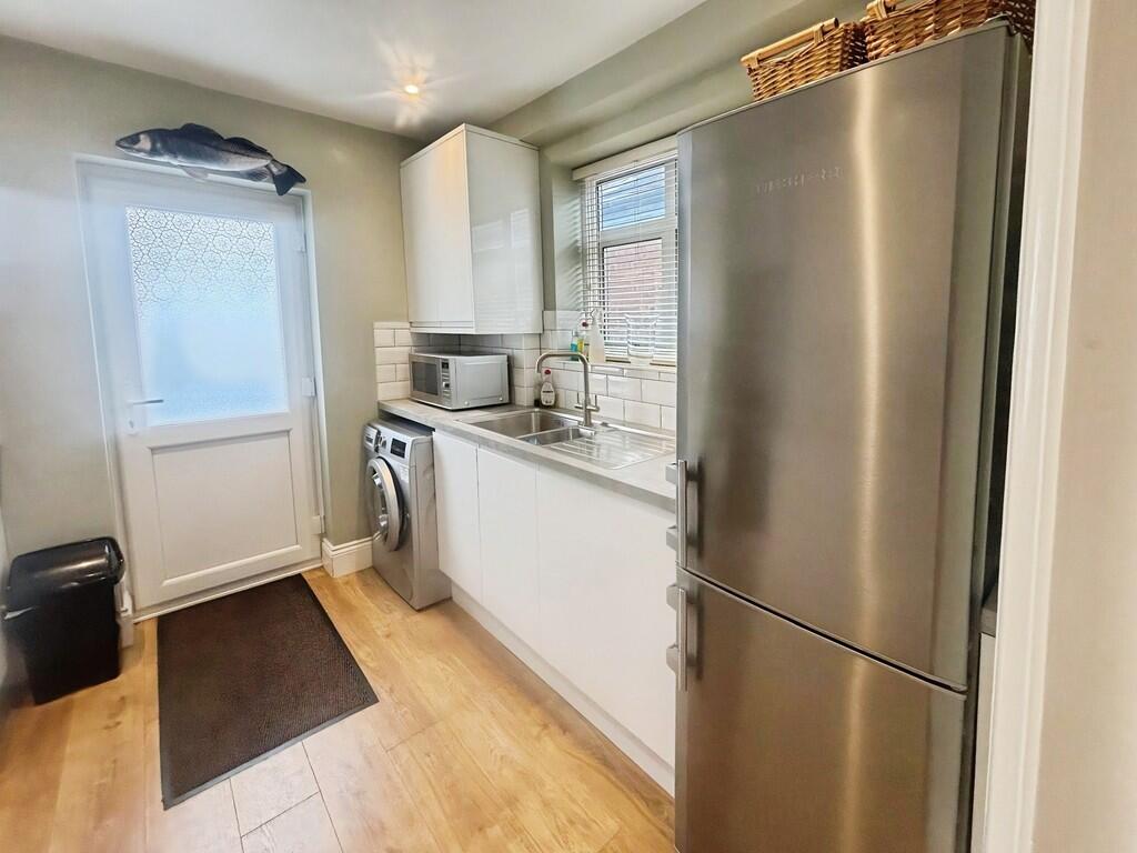 4da0268c-Kitchen ...