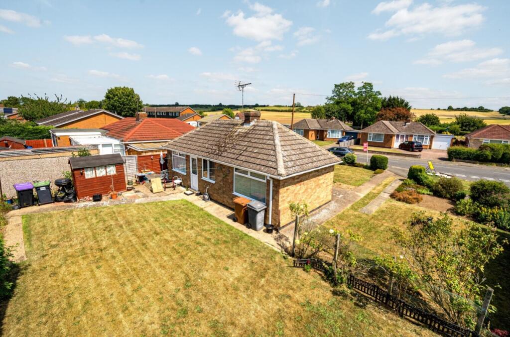 1295099-2-6850908d9fe6a-ARW