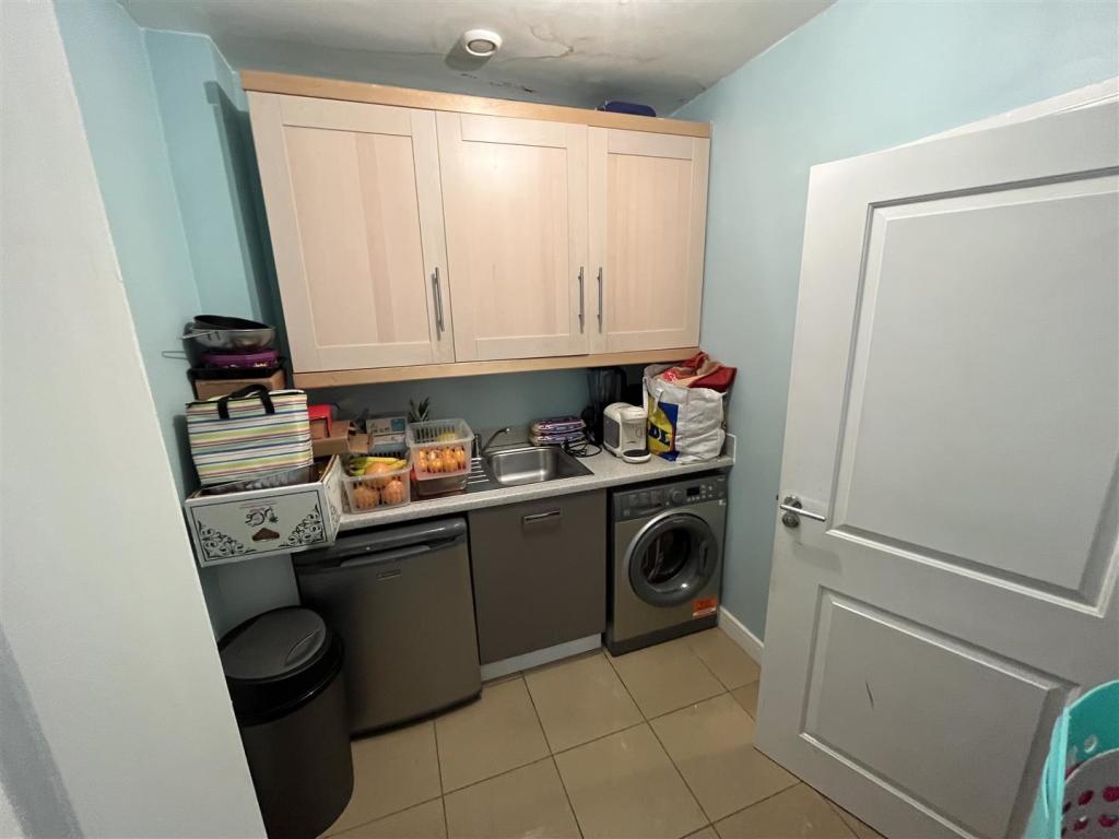 Utility Room.jpg