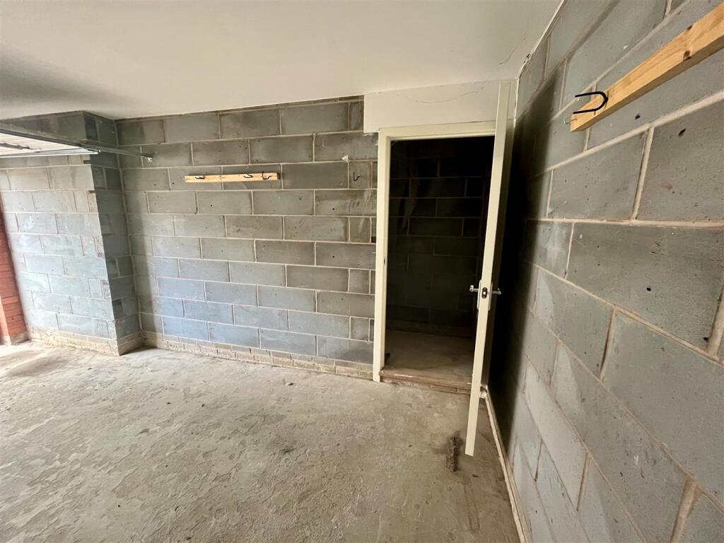 Garage - additional image.jpg