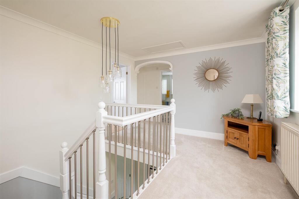 7 Pipers Acre-10.jpg