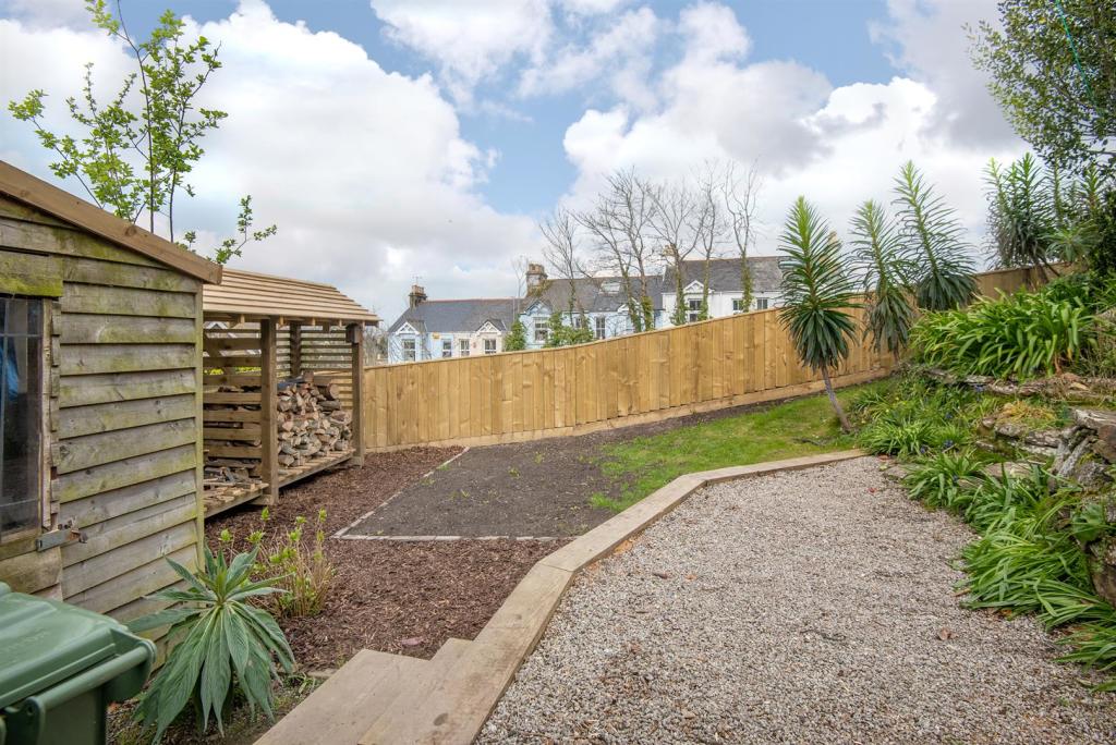 Rear Garden 2.jpg