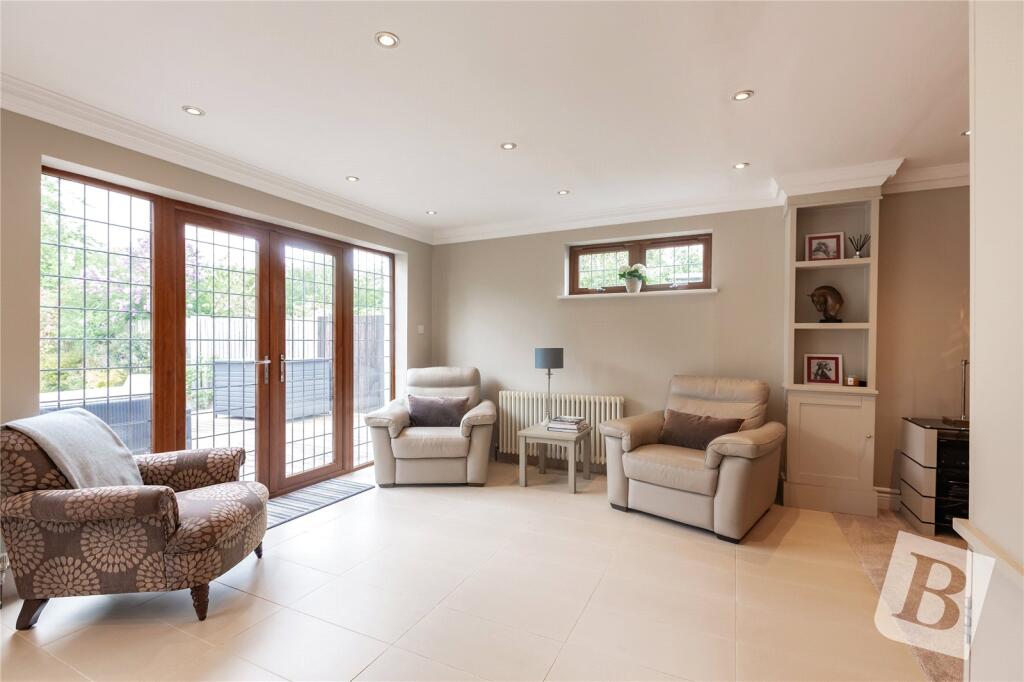 Dining / Entertainme