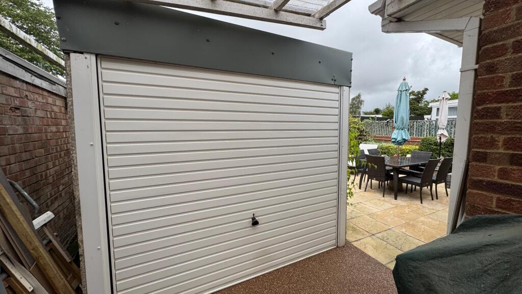 Detached Single Garage