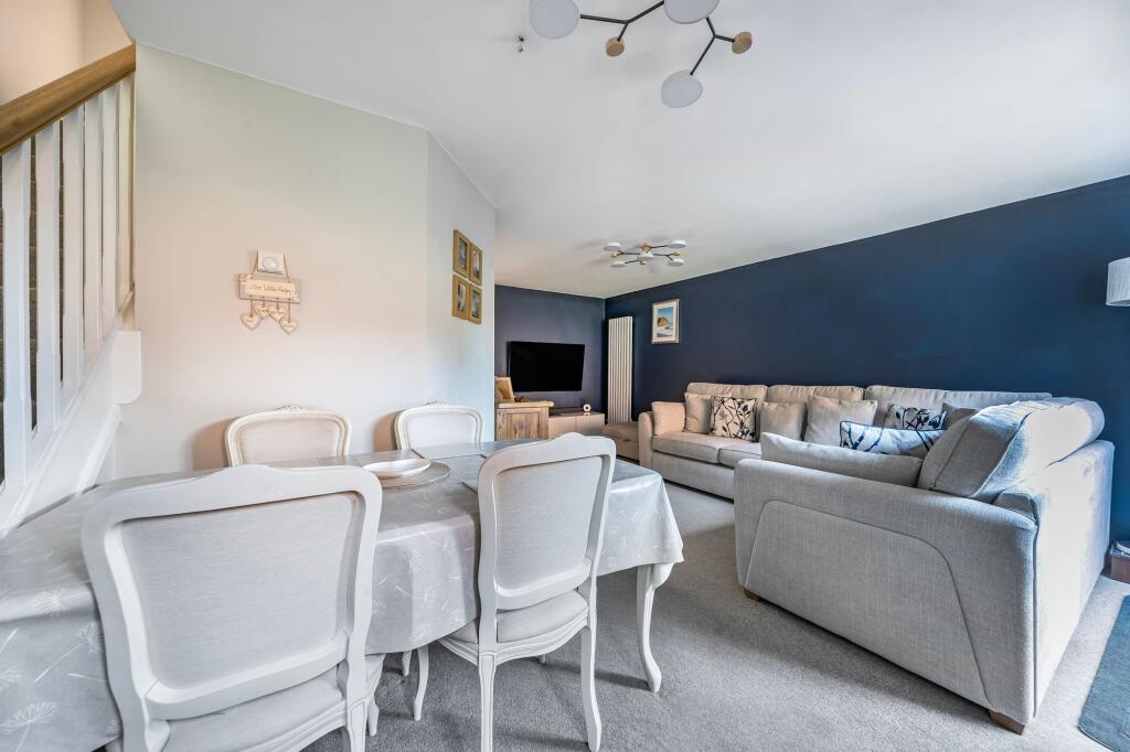 Sitting / Dining Room