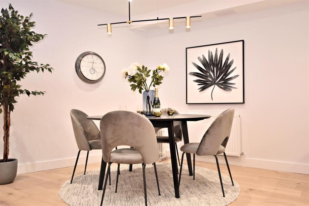 Dining Area.jpg
