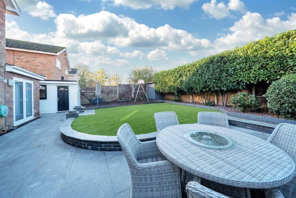 The Chestnuts-05.jpg