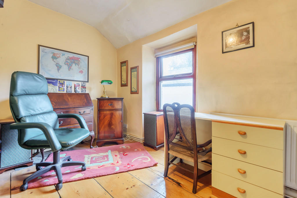 Bedroom 4/Study