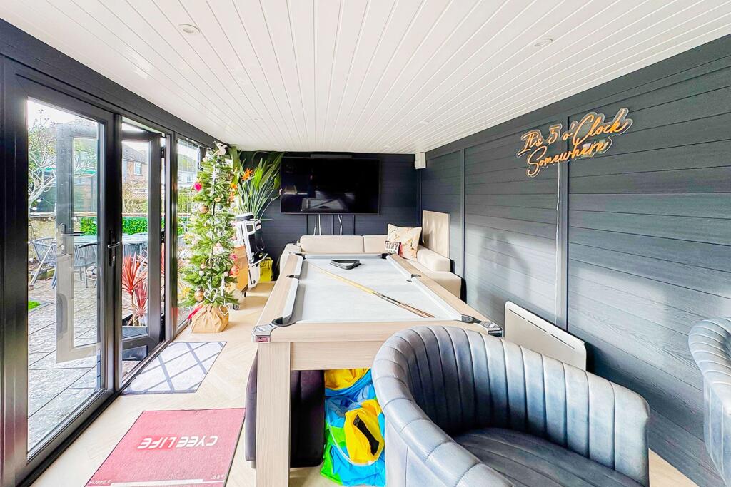 Games Room / Office Space