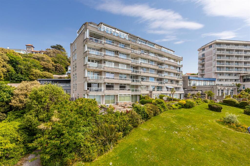 A05 - A Imperial Court, Flat D, Torquay - 250514.j