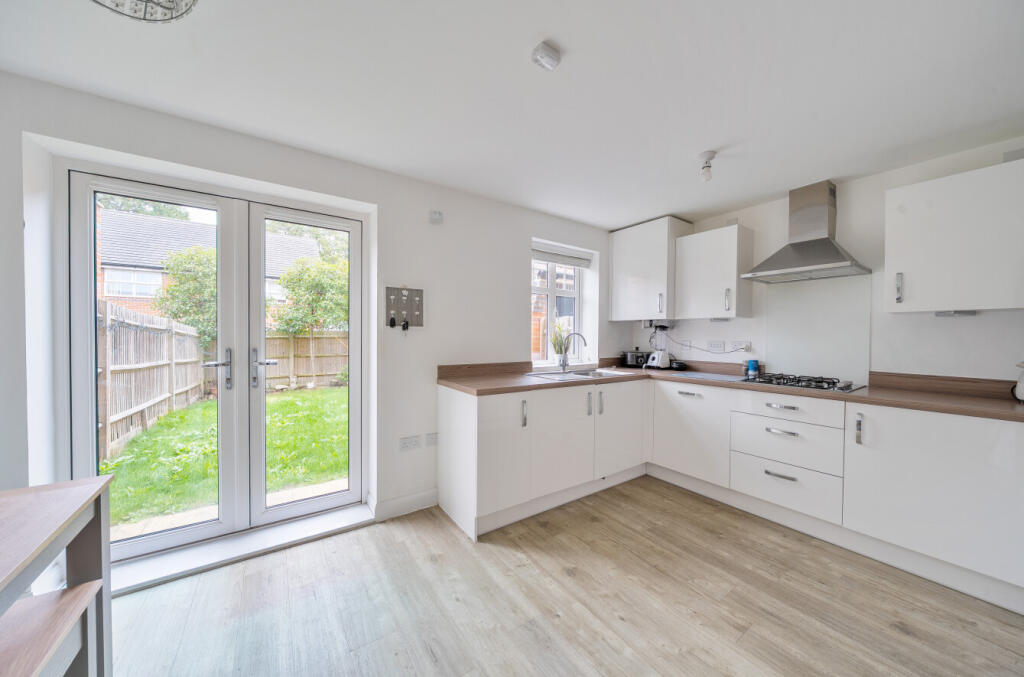 1360425-32-68d65f...