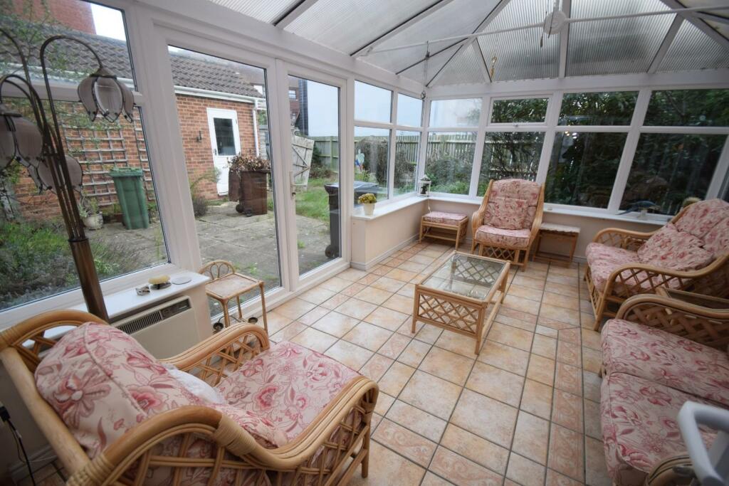 10 Madeira Way conservatory.JPG