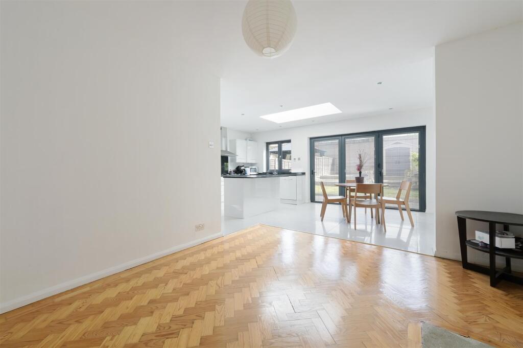 WESTERN ROAD 36  (8).jpg