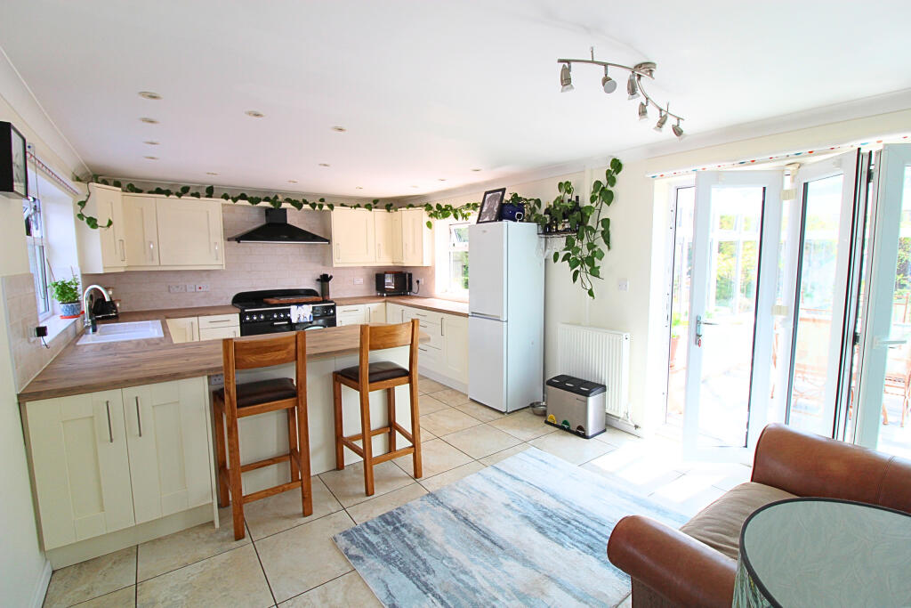 kitchen to conservatory
