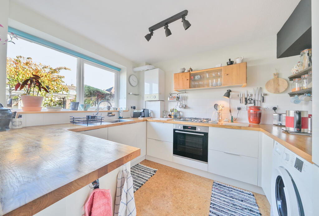 1373316-12-68ff4f...