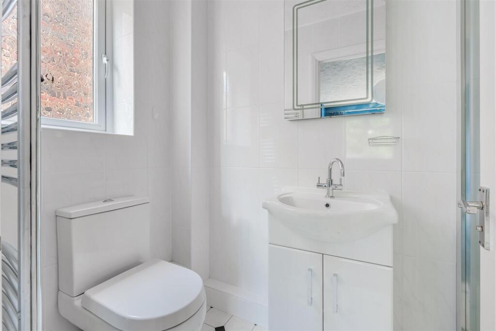 LINDEN CLOSE, 3  (14).jpg