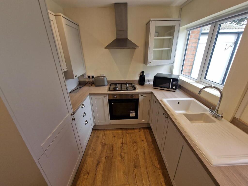 Kitchen - 1.jpg